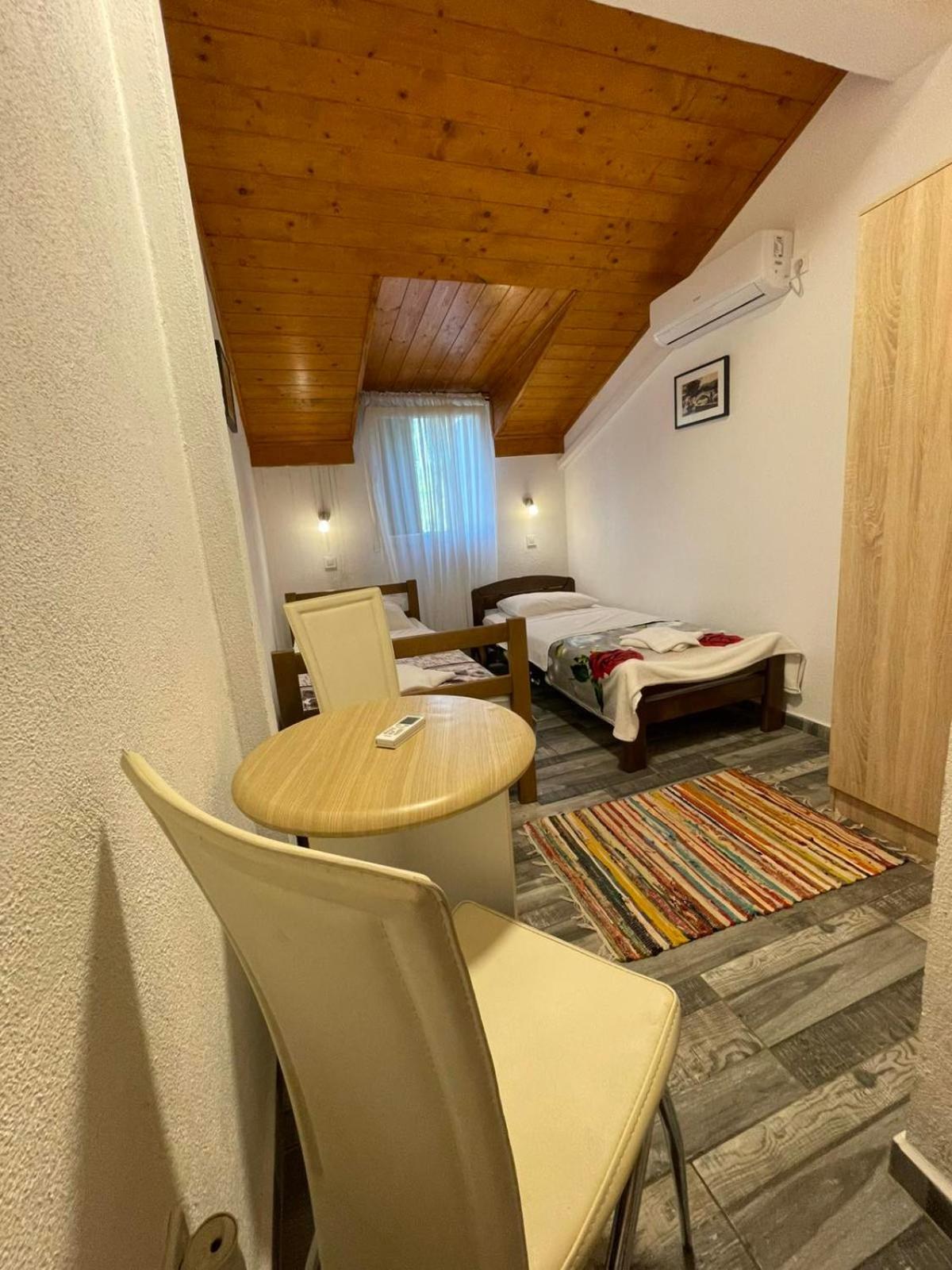 Skadar Family Maison d'hôtes Rijeka Crnojevića