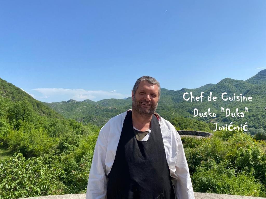 Guest house Skadar Family