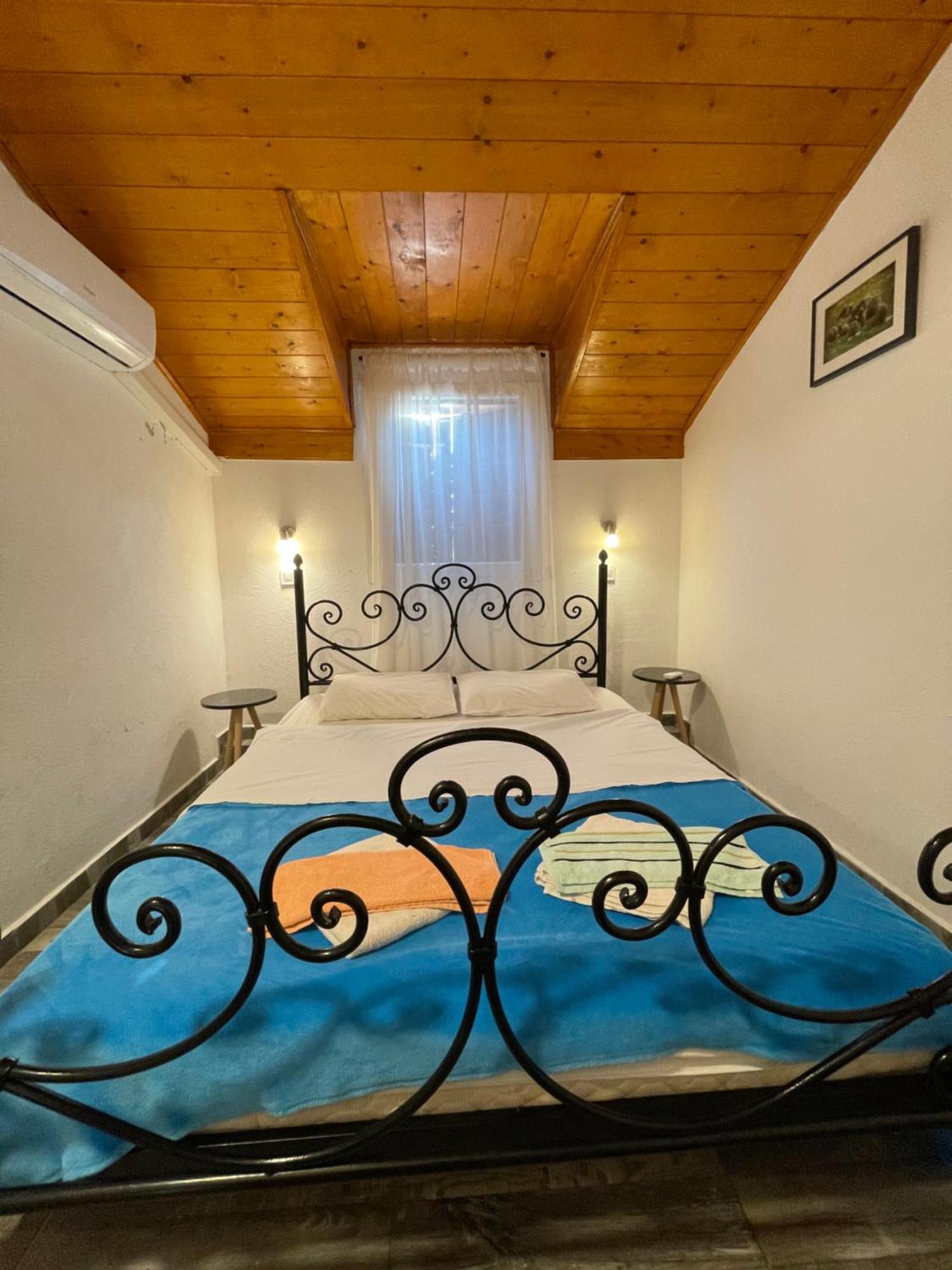Guest house Skadar Family