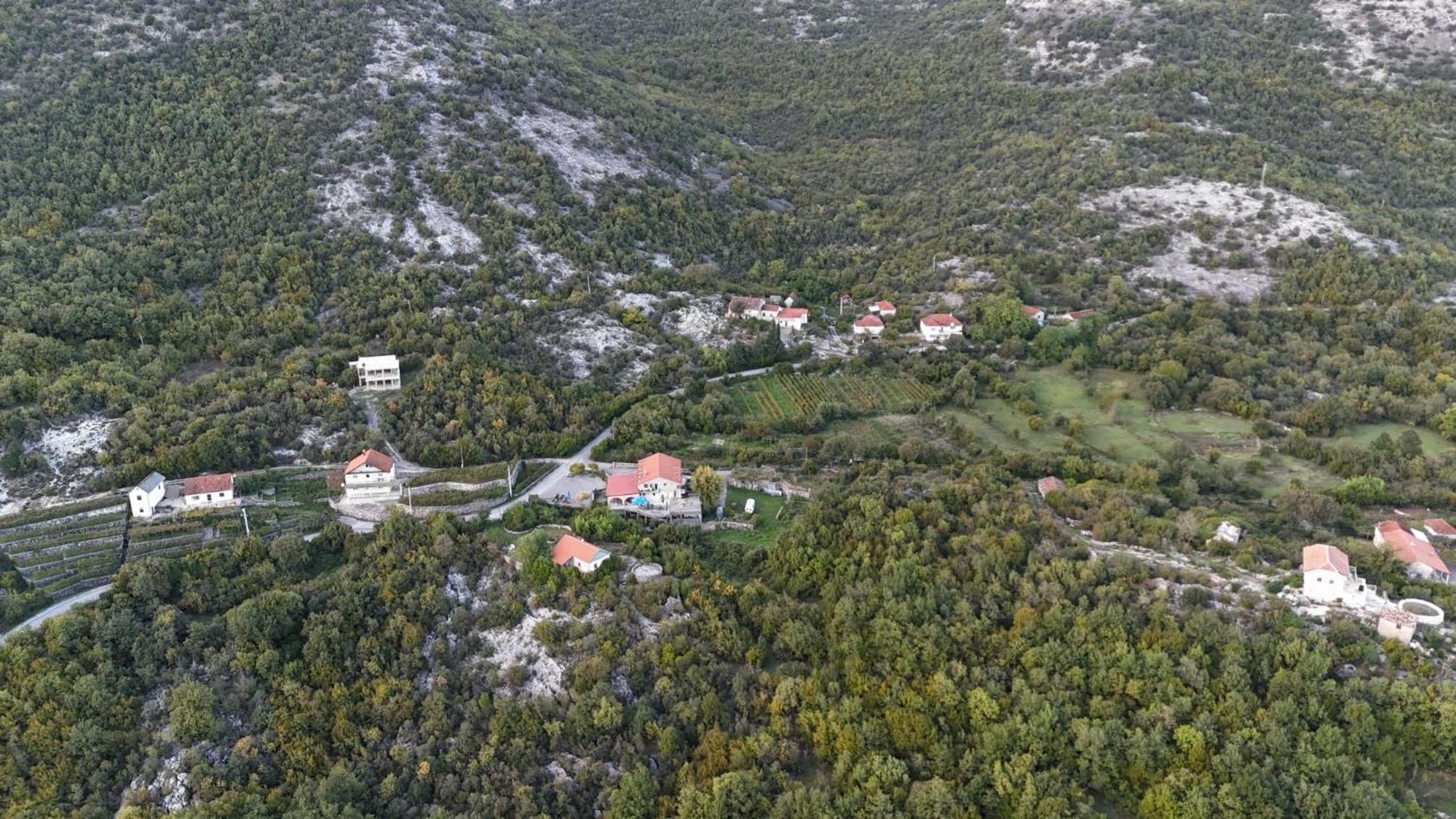 Skadar Family * Rijeka Crnojevica